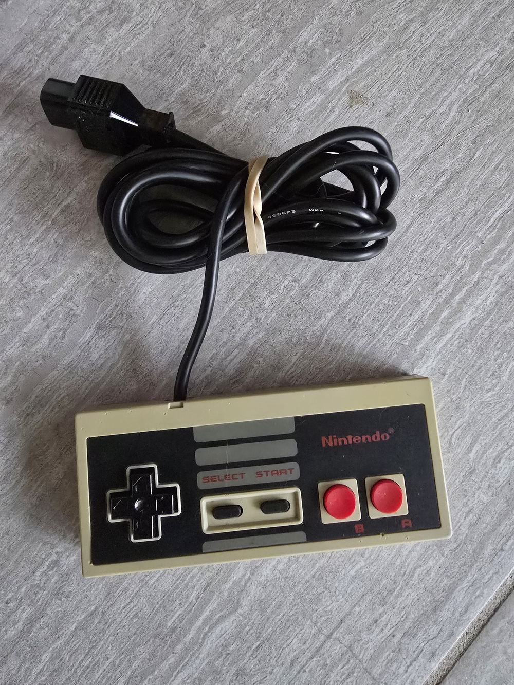 Nintendo Bundle 1 Controller And Game